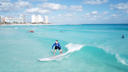 Private surf lesson perfect Cancun waves